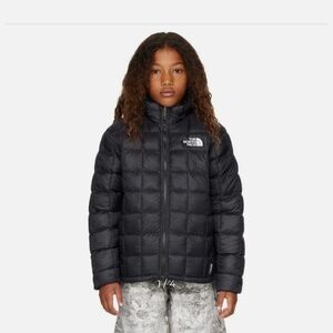 The North Face kids Thermoball Hooded Puffer Jacket Black XS NEW